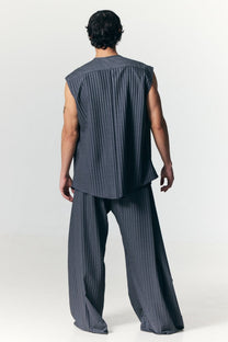 The Pleated Shirt